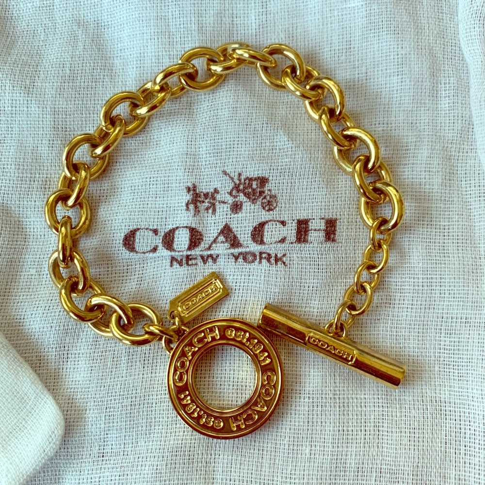 Beautiful Gold Coach bracelet chain links